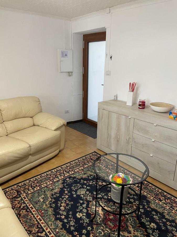 Ca Rosina Casavacanze Brusimpiano Luaran gambar