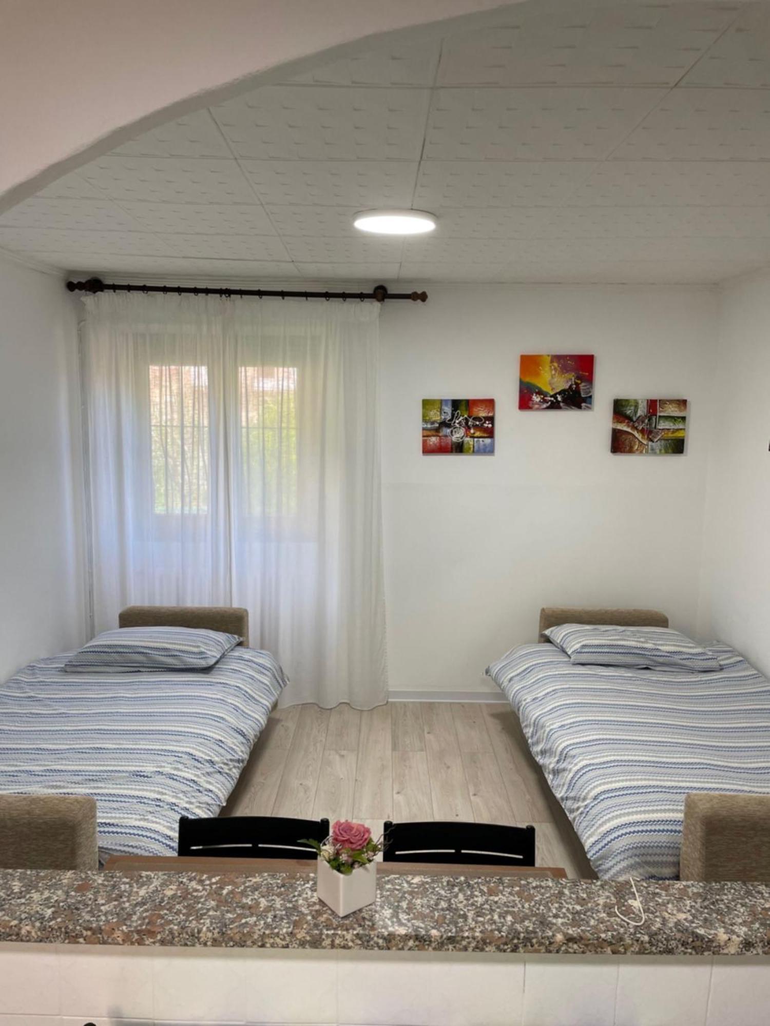Ca Rosina Casavacanze Brusimpiano Luaran gambar